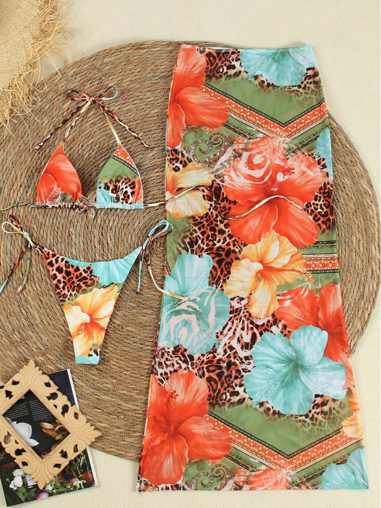 Dames Bikini Set met tropische print en comfortabele pasvorm, perfect voor zonnige dagen aan het strand. - 5