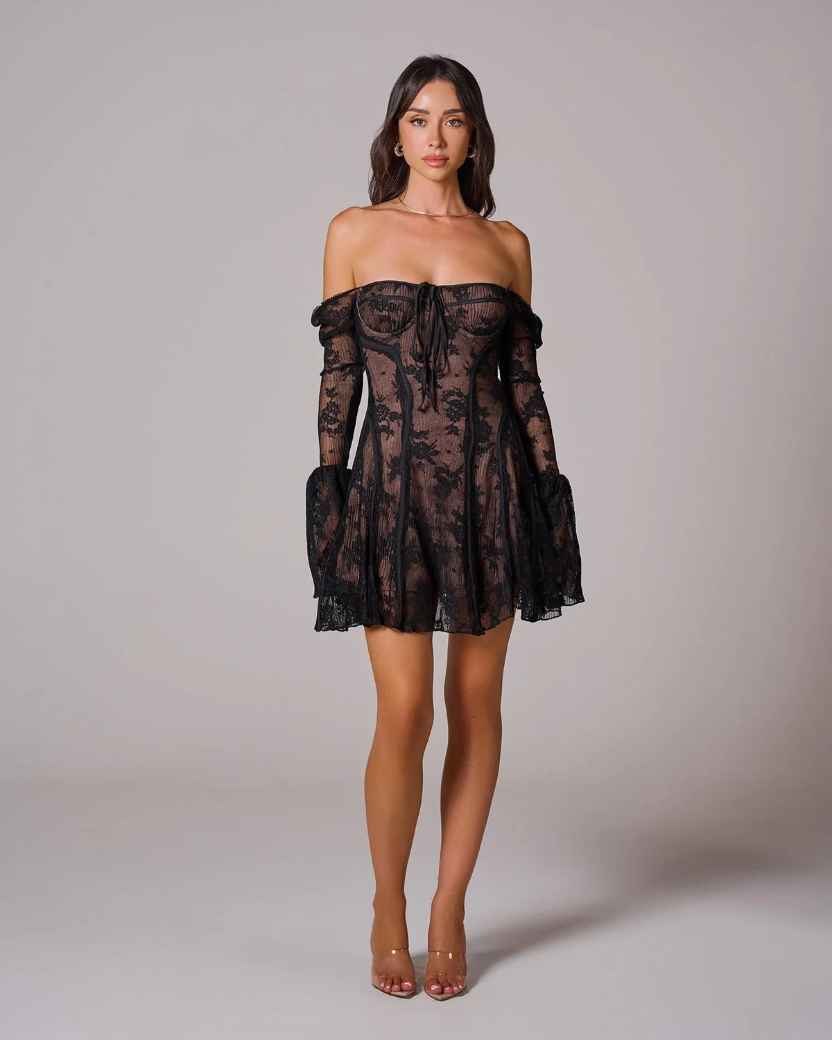 Elegance Jurk met kantillusie, lange mouwen en een formele uitstraling, perfect voor speciale gelegenheden. - 6