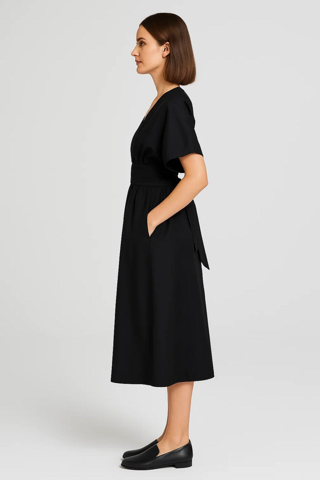 Midi Jurk Dames in casual stijl met overslag en korte mouwen, perfect voor een trendy en comfortabele look. - 2