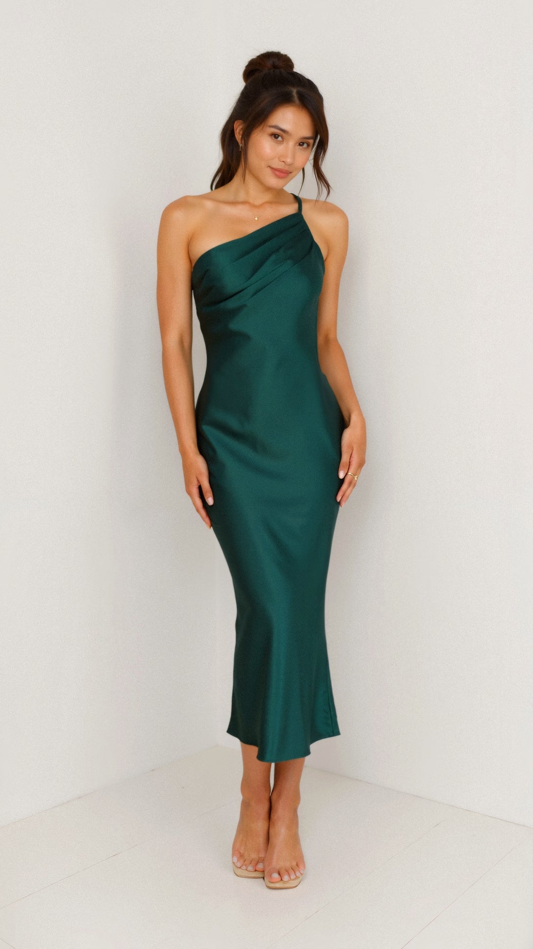 One-Shoulder Midi Jurk – Elegant & Verfijnd