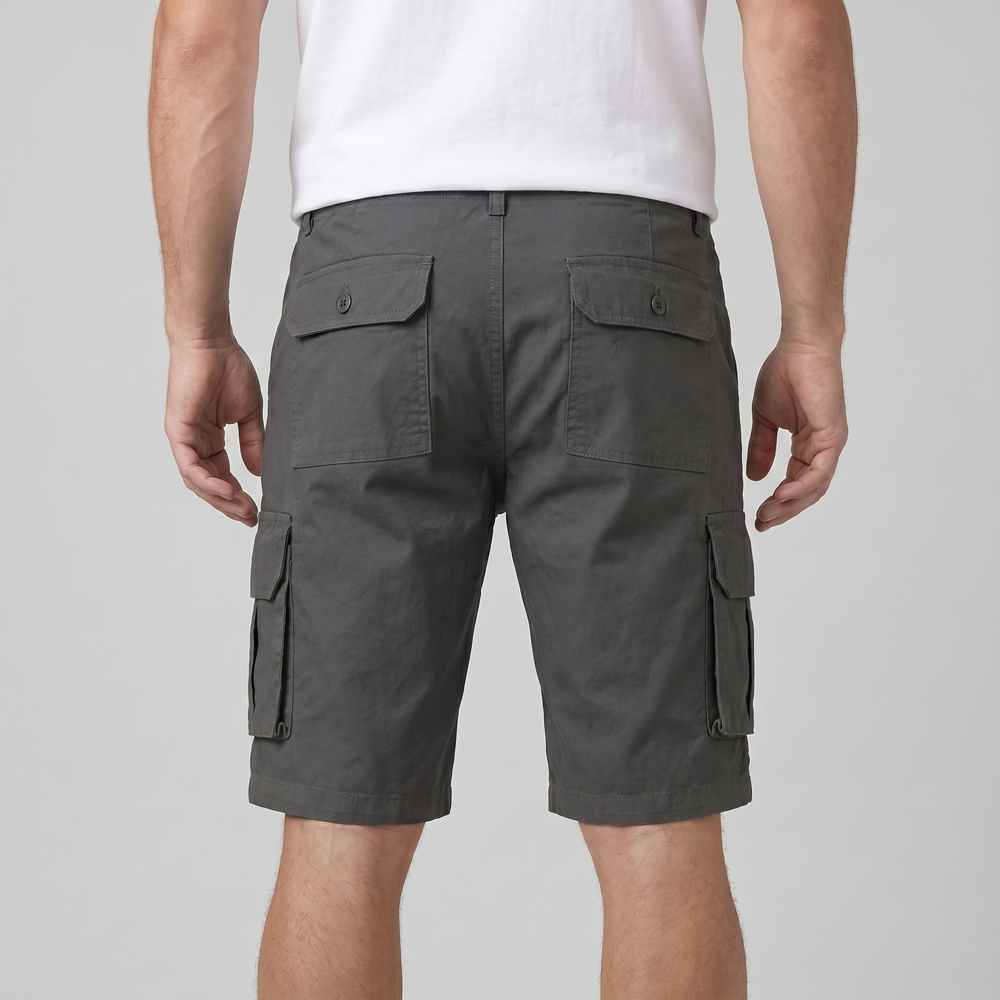 Cavo Heren Cargo Shorts in relaxed fit with multiple pockets, perfect for casual wear. - 1