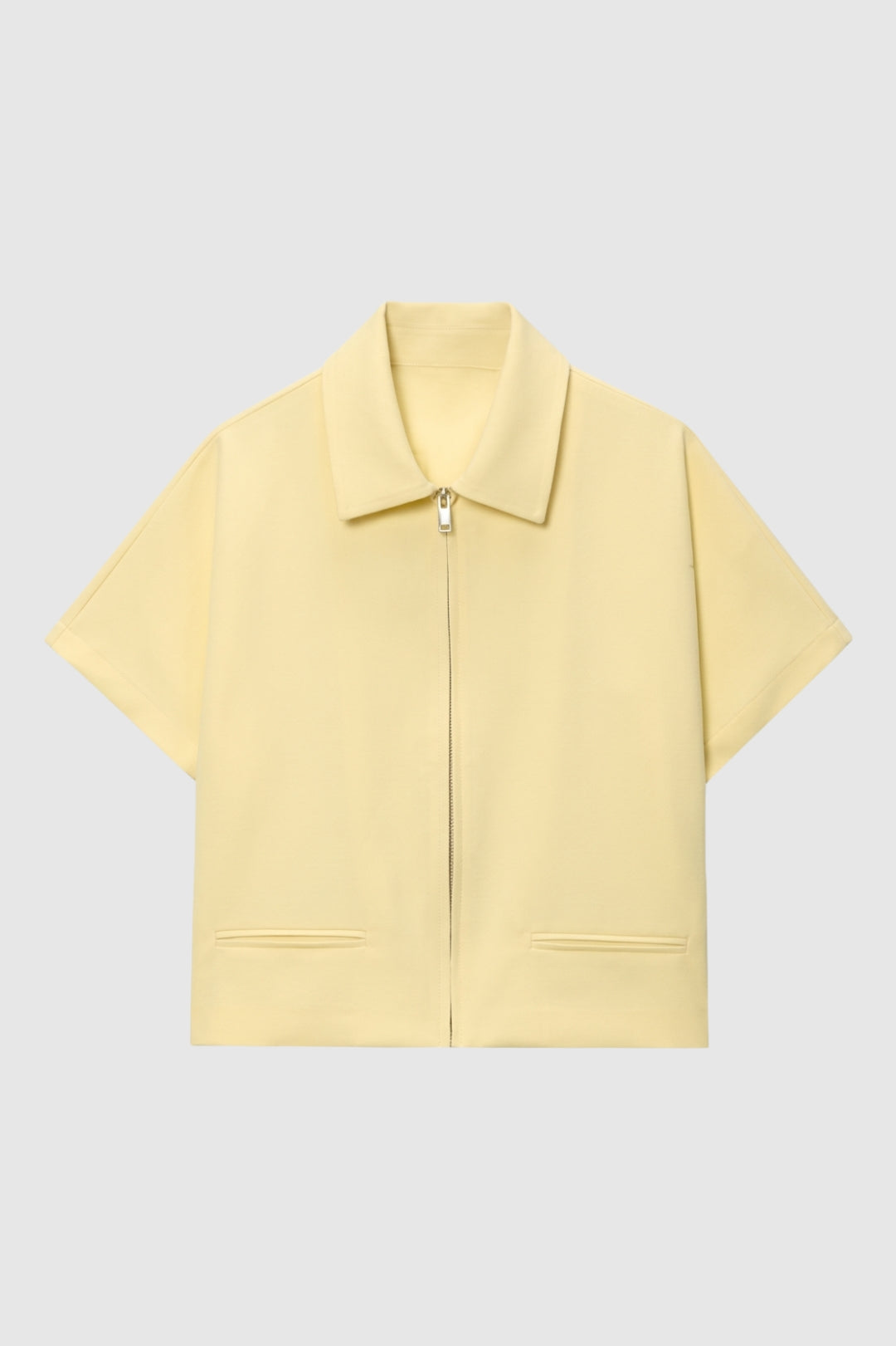 Cropped Kira damesjas with zipper and lapel collar, perfect for a casual chic look. - 1