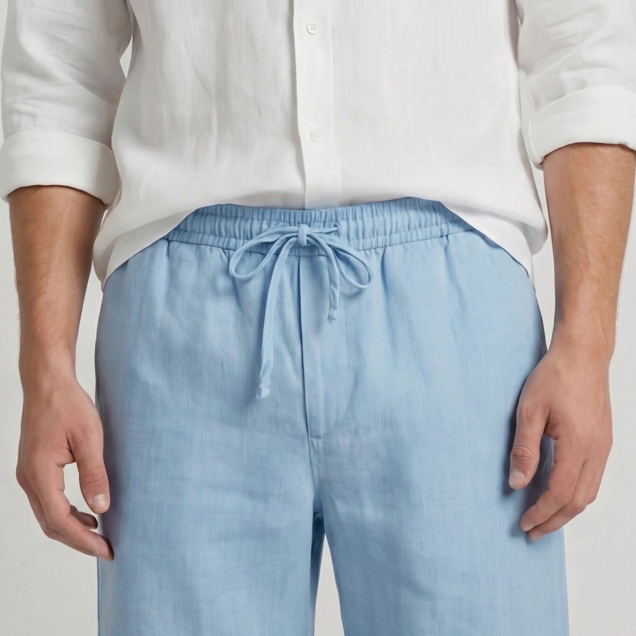 Lior Linnen Shorts made of 100% breathable linen for casual summer comfort, featuring a stylish design perfect for warm weather outings. - 3