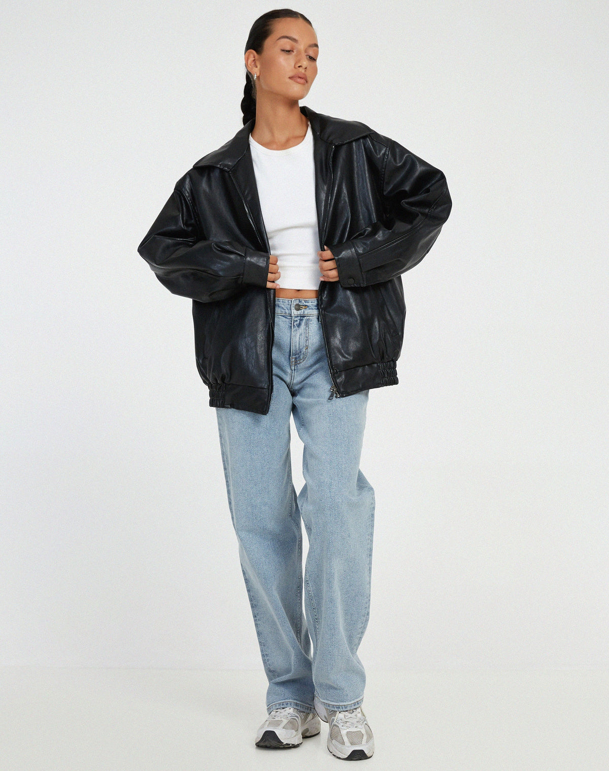 Oversized Bomberjack voor dames in leren-look, casual stijl met trendy ontwerp en comfortabele pasvorm. - 5