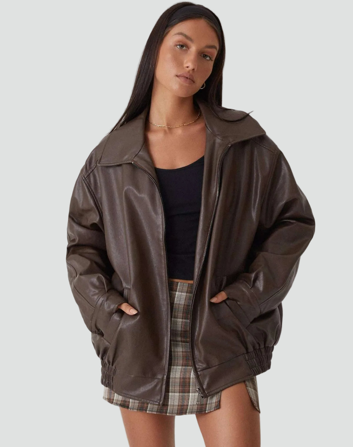 Dames Bomberjack in oversized leather-look design, perfect for casual outfits and stylish layering. - 1