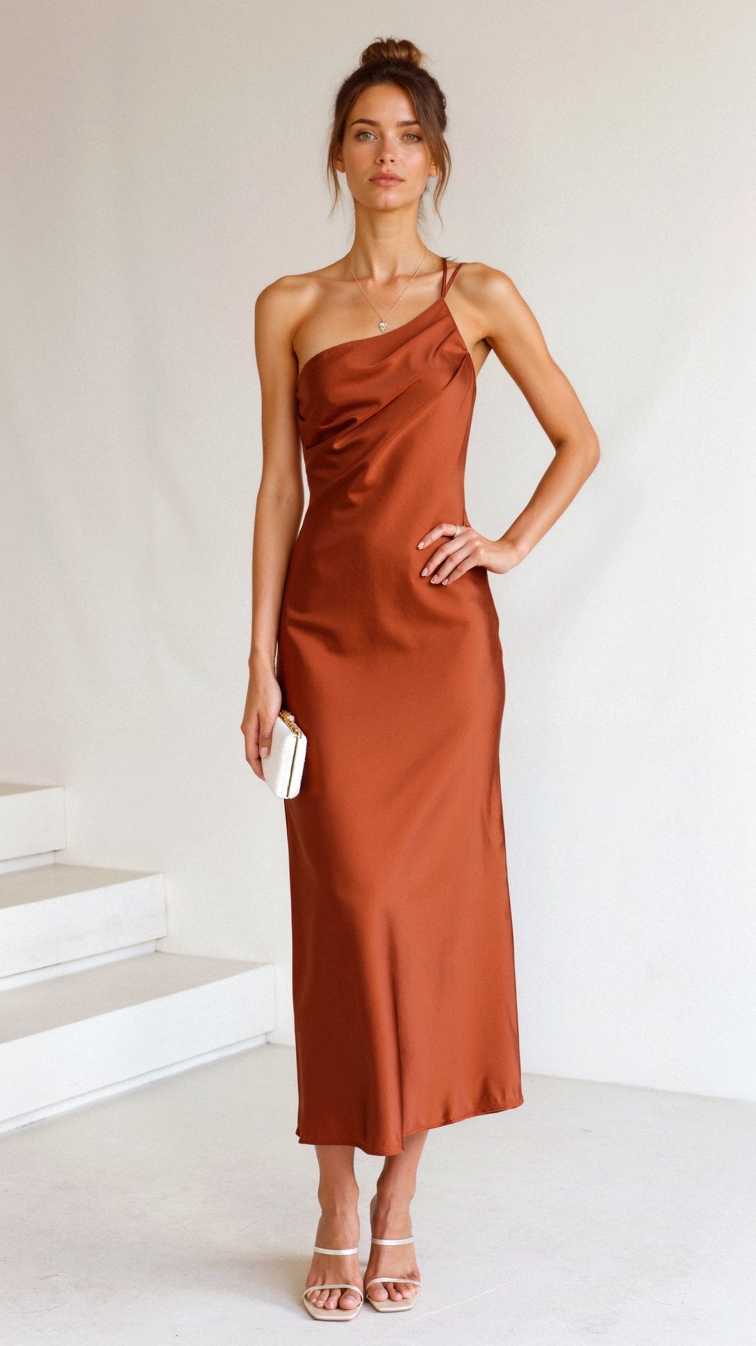 One-Shoulder Midi Jurk – Elegant & Verfijnd